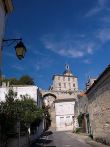 Bordeaux, Bourg on the Gironde